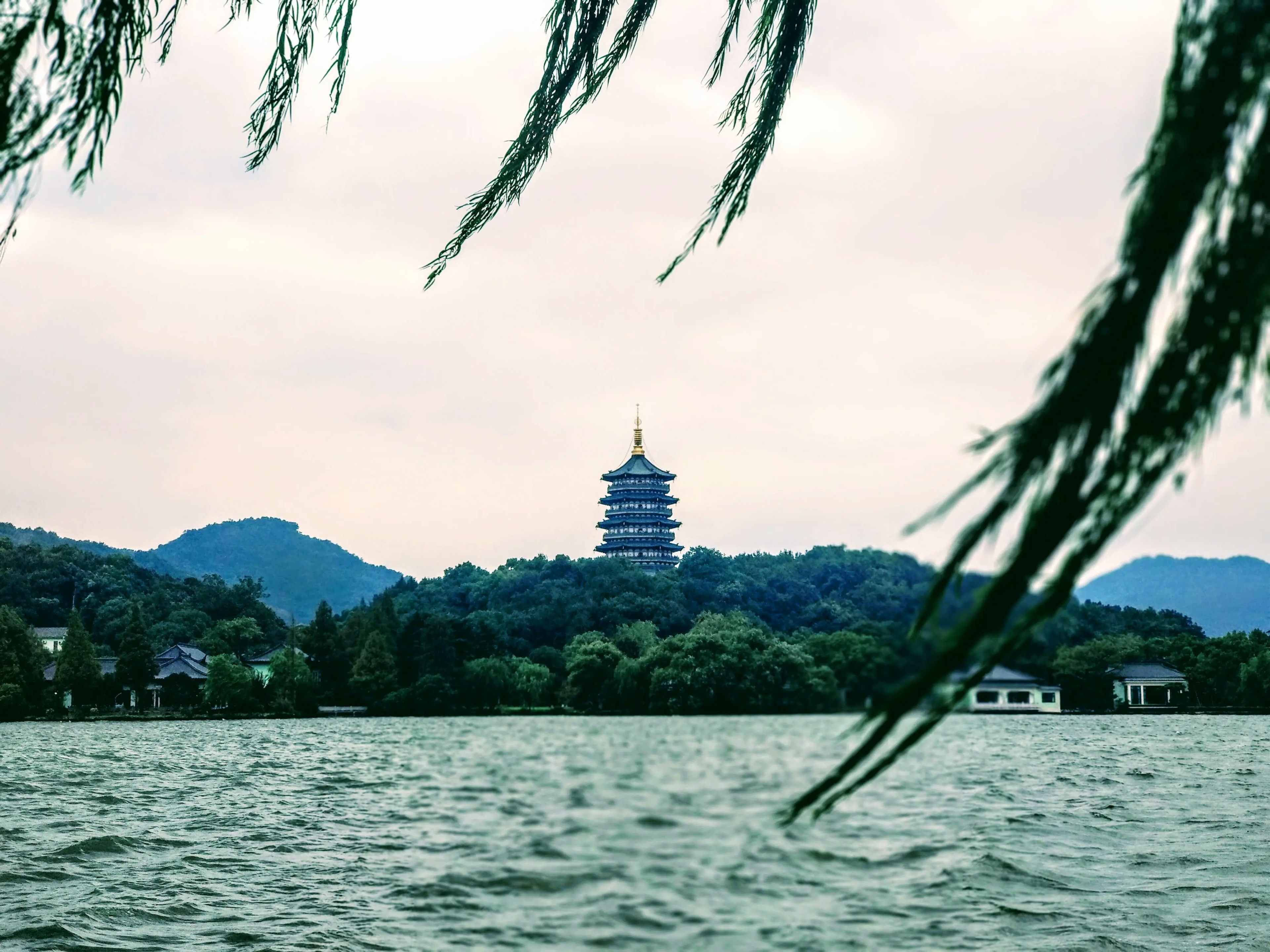 A Simple Traveler's Guide To West Lake In Hanoi