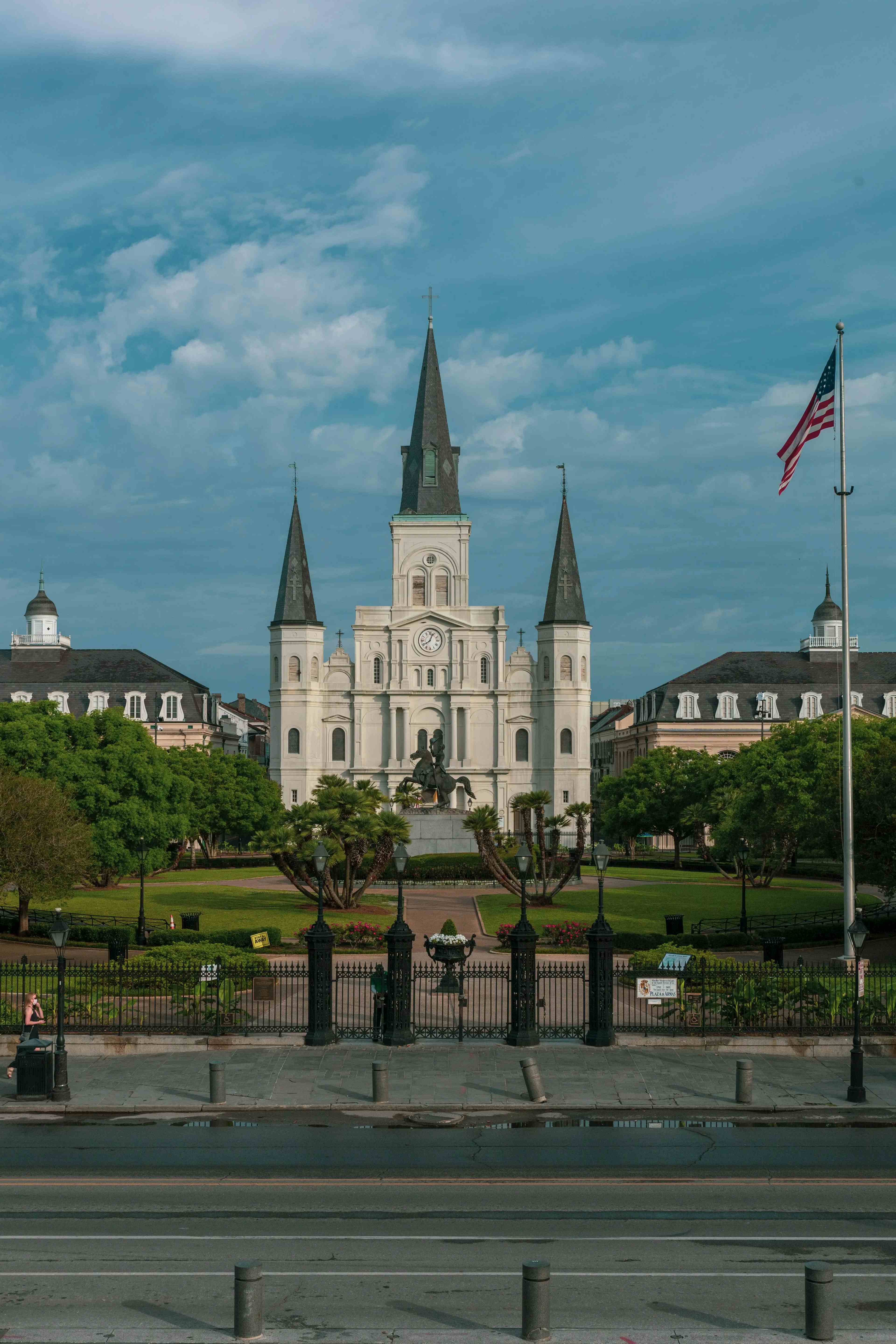 Bourbon Street Unveiled: Ein Reiseführer für den Herzschlag von New Orleans image