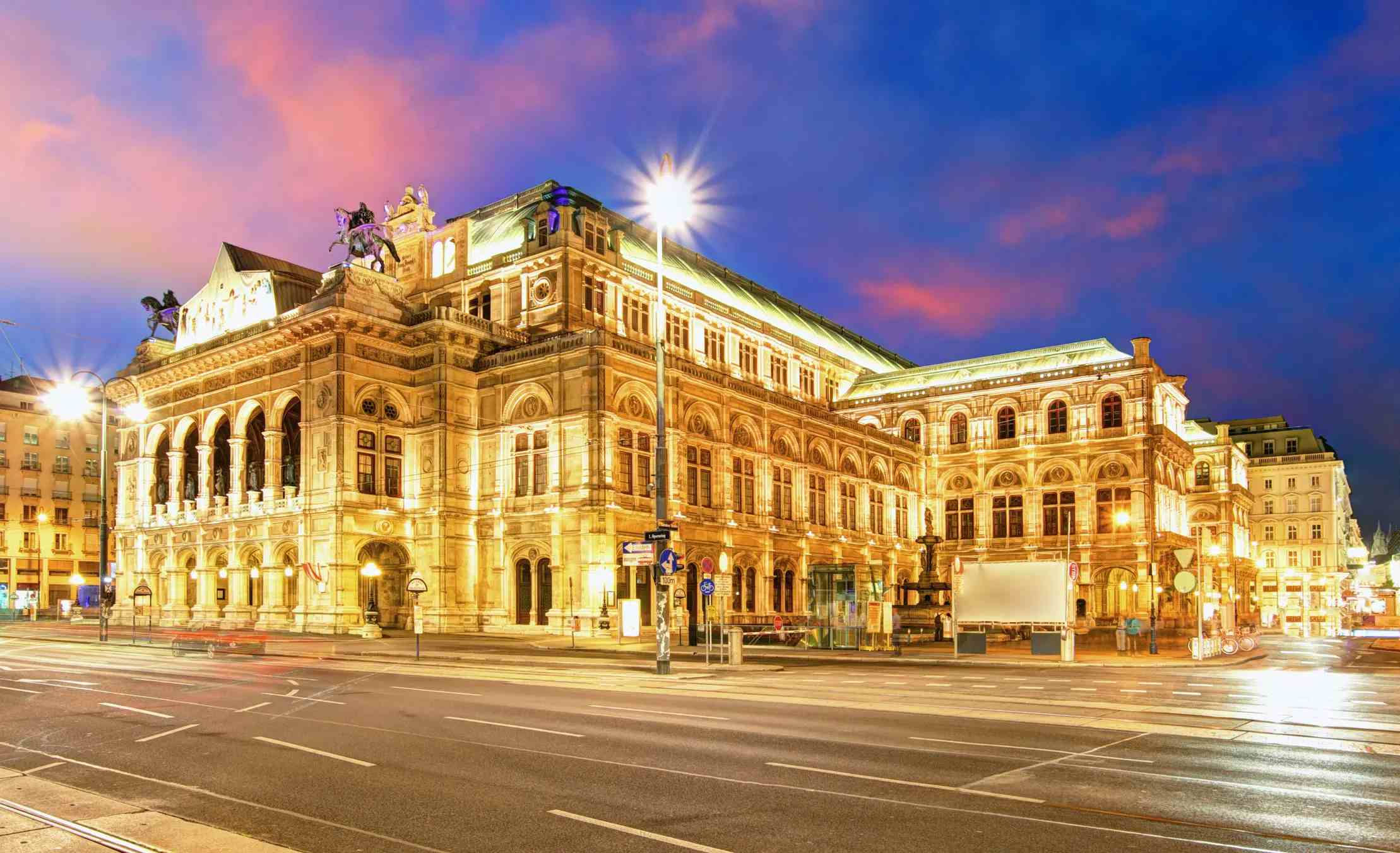 Vienna Operahouse image