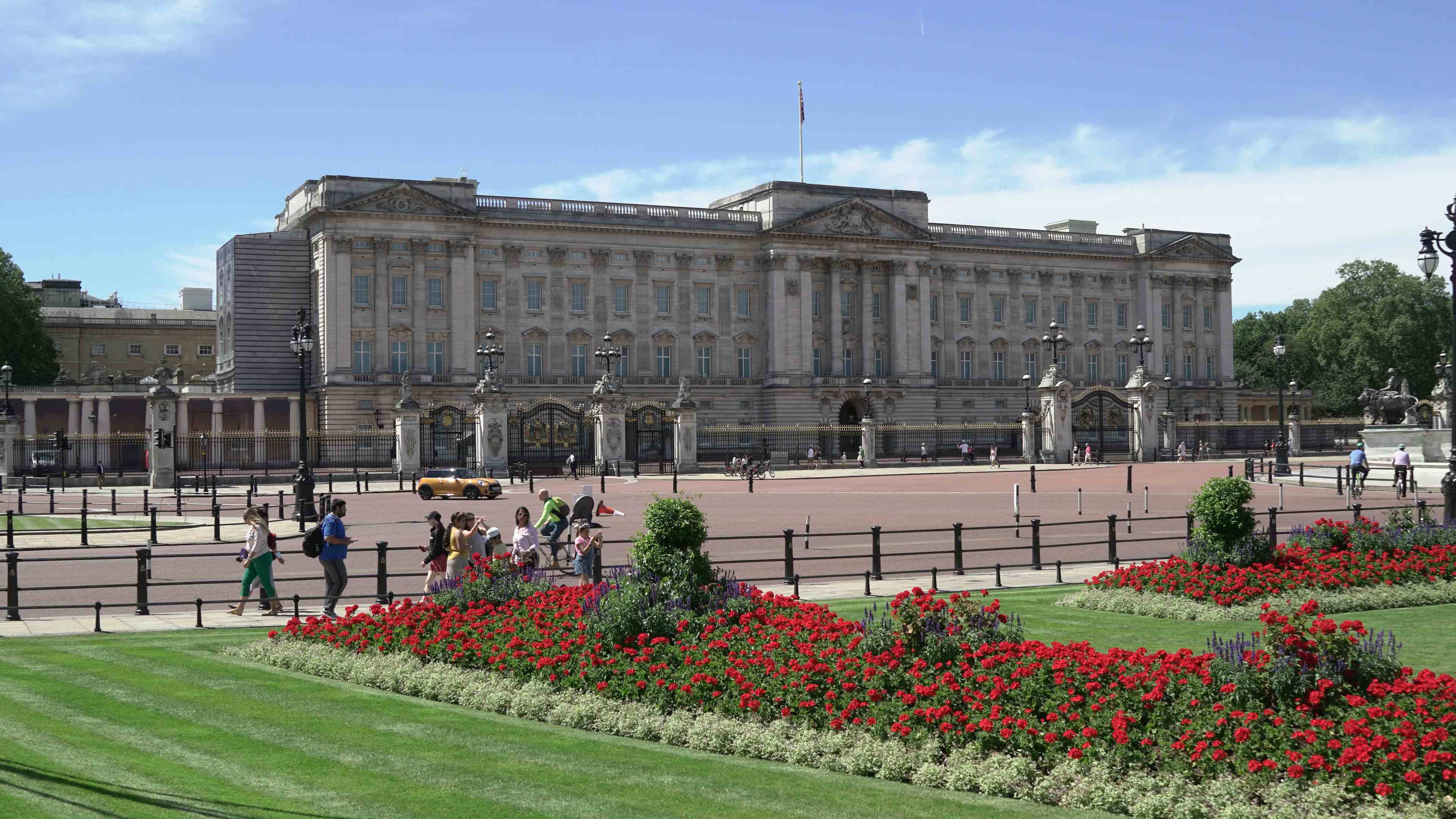 Buckingham Palace: Behind The Gates Of The Royal Residence image