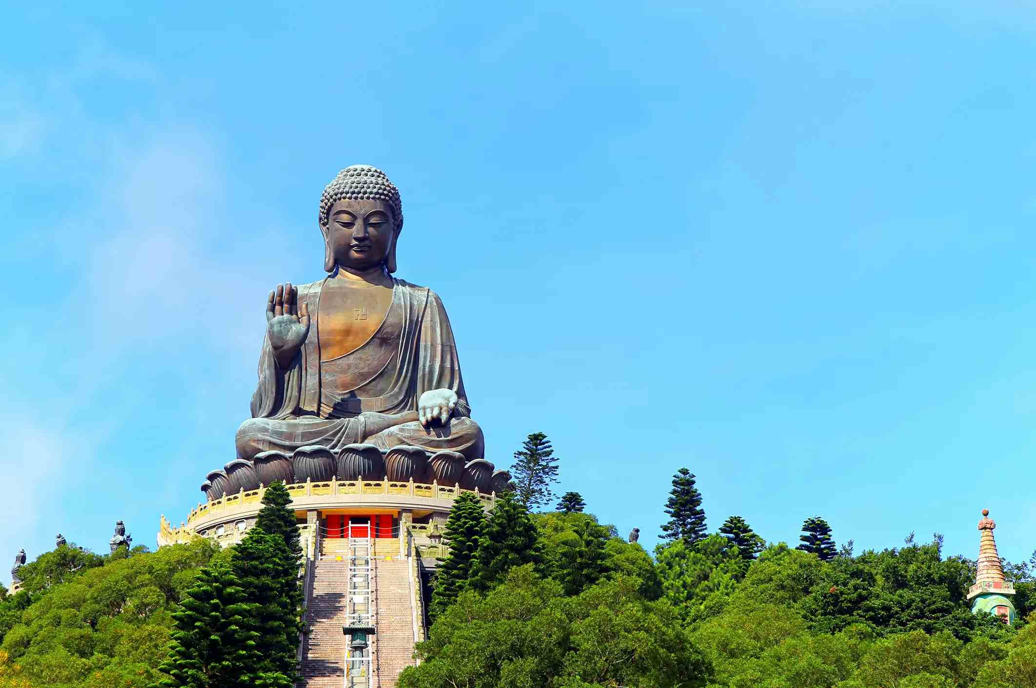 Tian Tan Buddha image