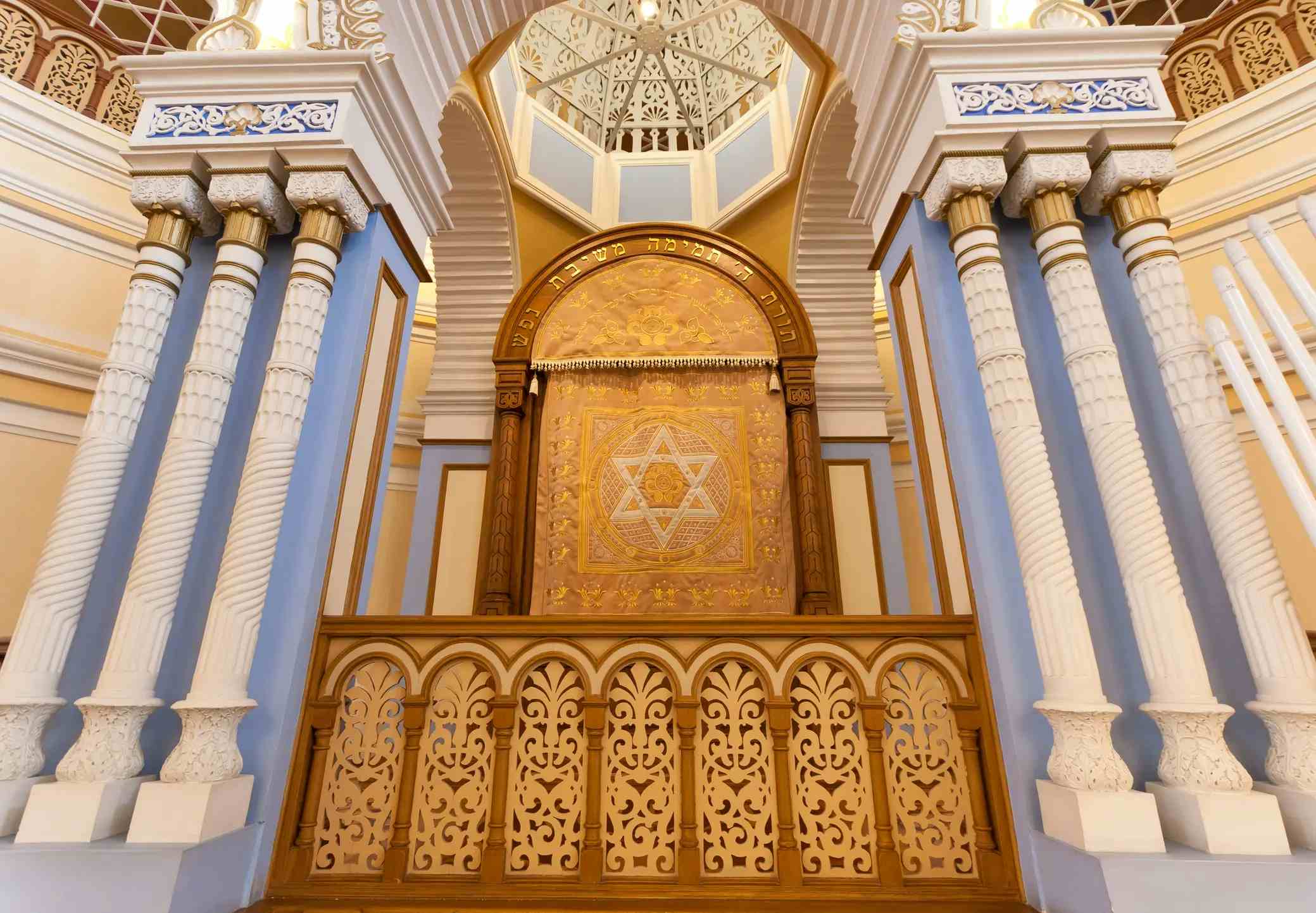 Хоральная синагога image